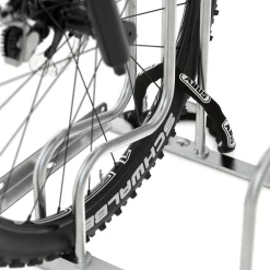 Cykelstativ med 3 høje bøjler