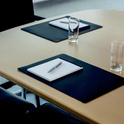 Eksklusivt skriveunderlag 42x30 cm.
