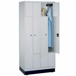 Garderobeskab Z-formet