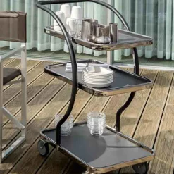 Lille bordvogn C-line m. 3 hylder