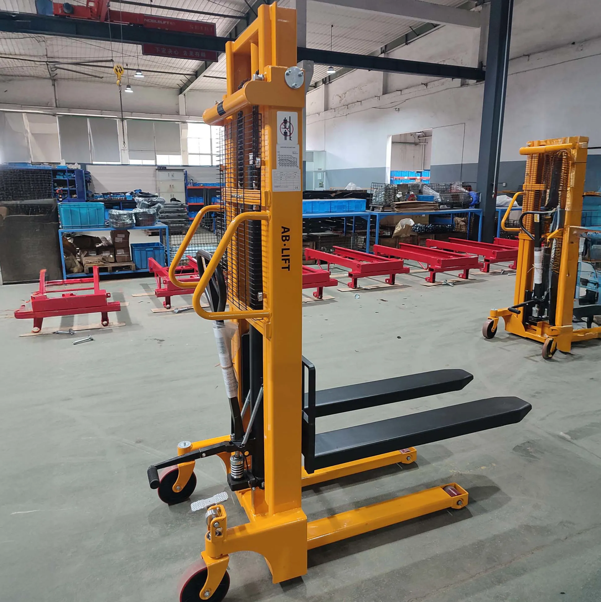Pallestabler Manuel AB Lift 160 cm.