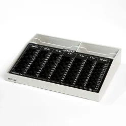 Pengeindsats m. 7 møntrum og 4 seddelrum