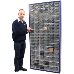 Skuffereol HiMax med 120 småskuffer