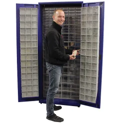 Skuffeskab HiMax med 220 småkasser