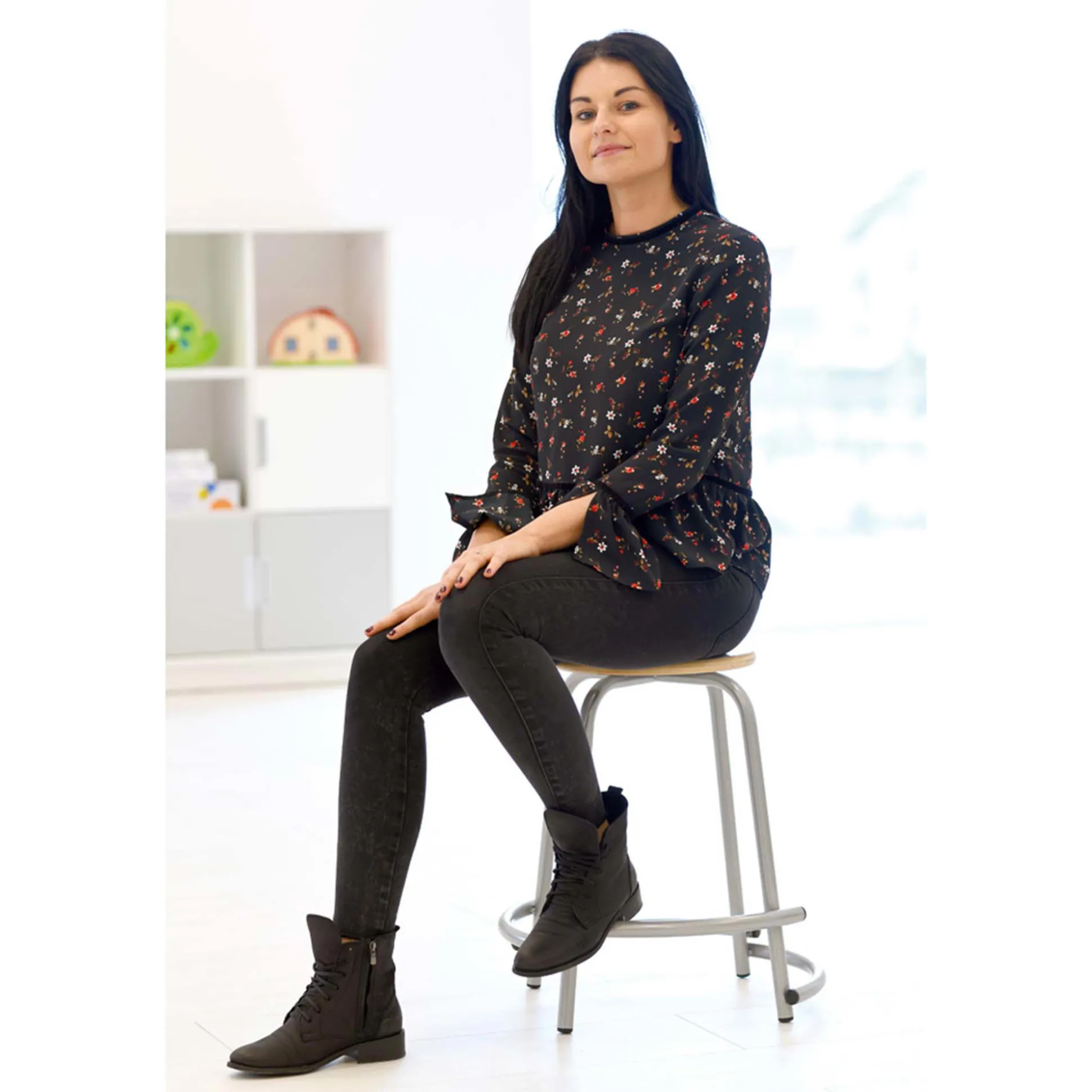 Taburet Flexi med fodstøtte hvid